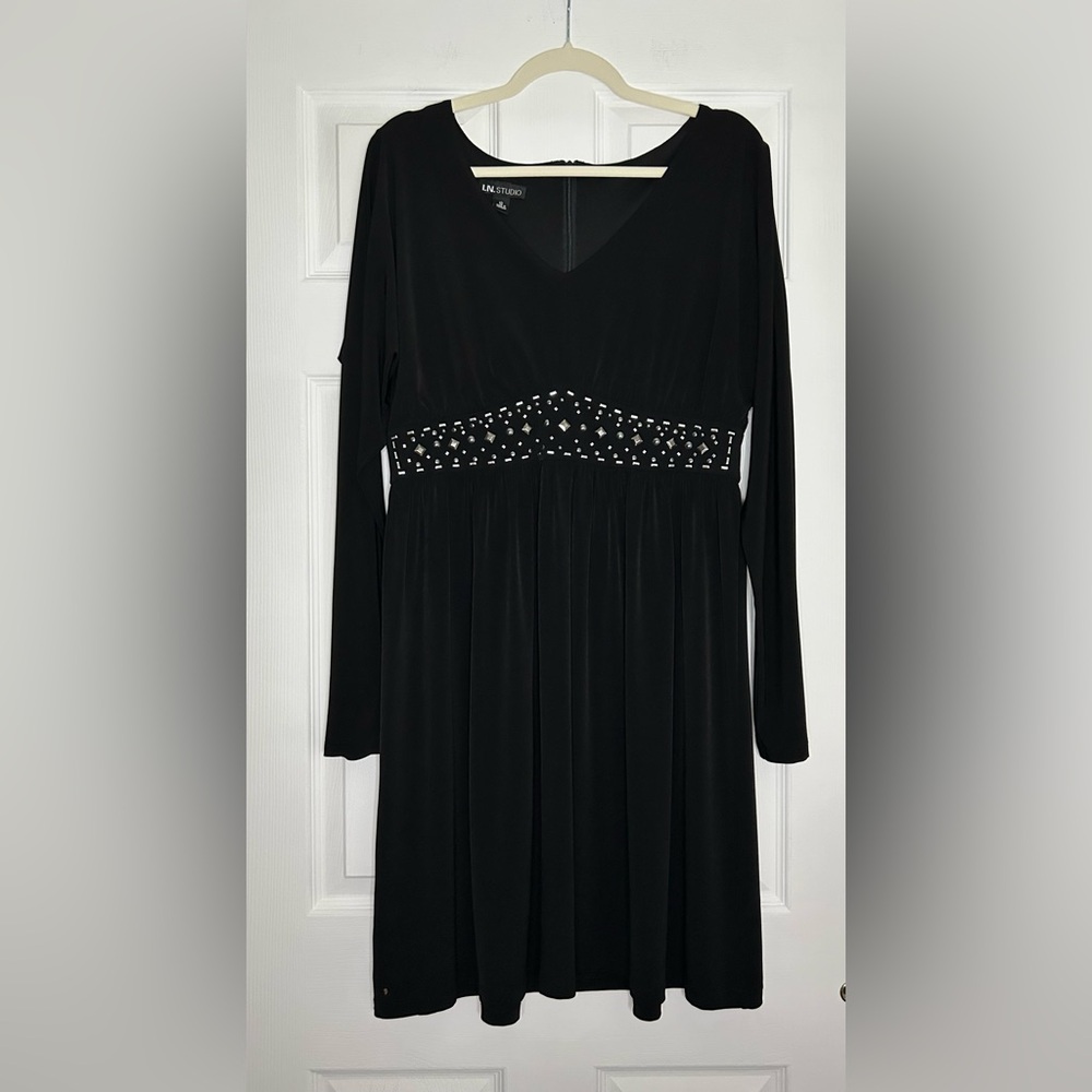 I.N. Studio Elegant Black Long Sleeve Dress with Studded Waist